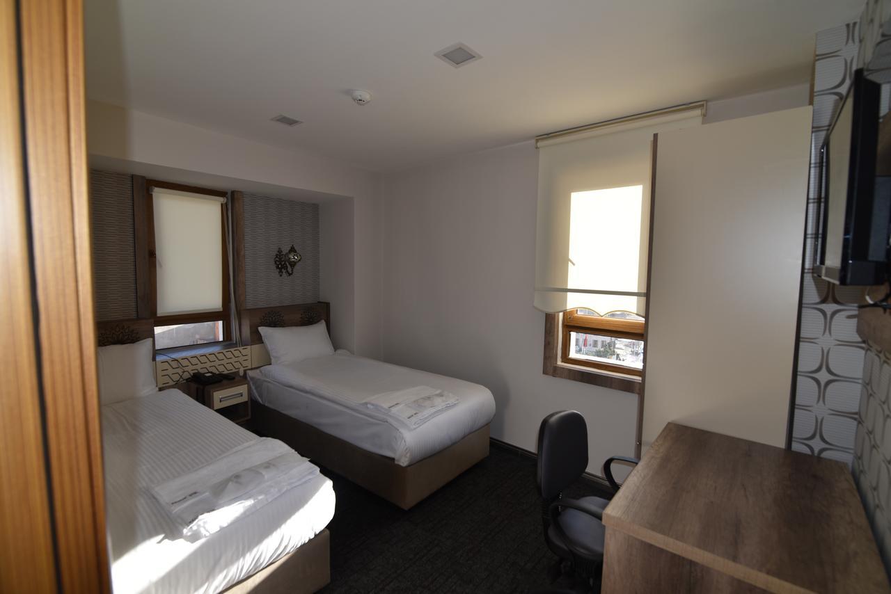 Saltuk Hotel Erzurum ภายนอก รูปภาพ